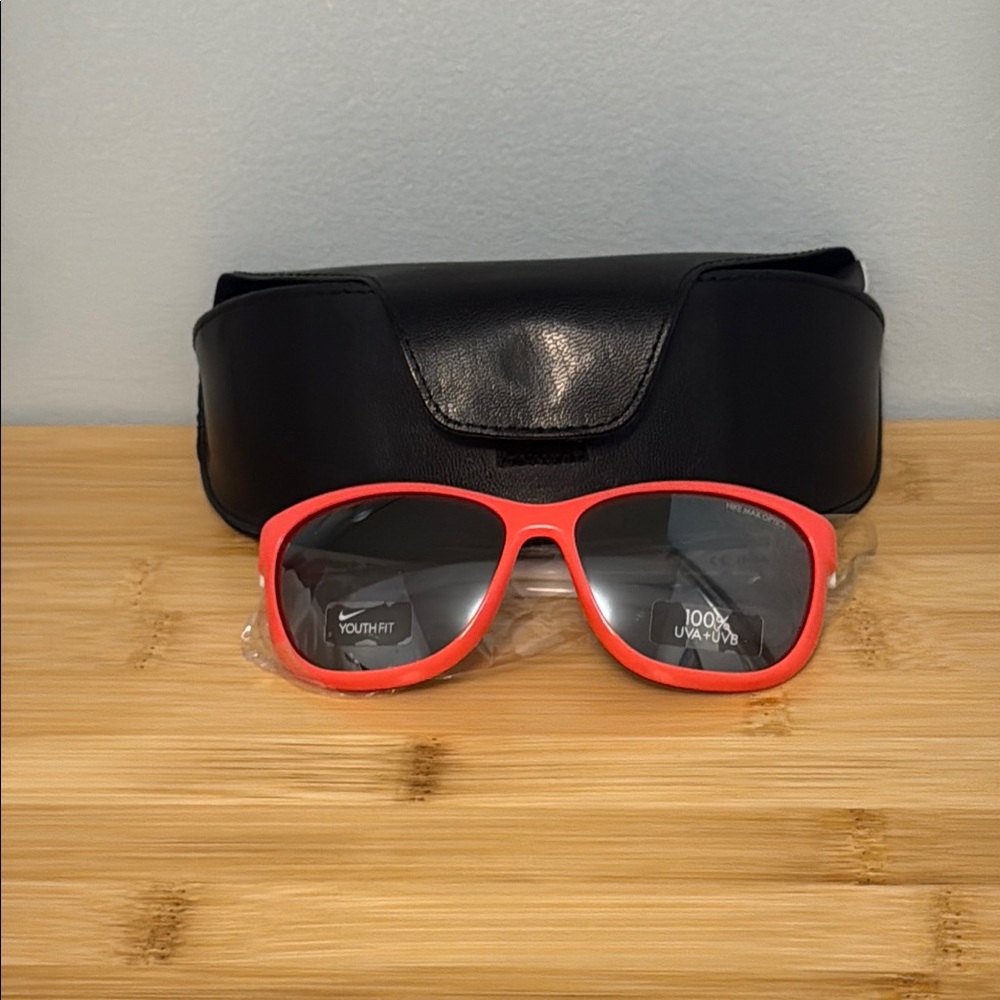 Nike Youth Sunglasses TROPHI EV0820 609 White Neon Orange Mirrored Lenses NEW